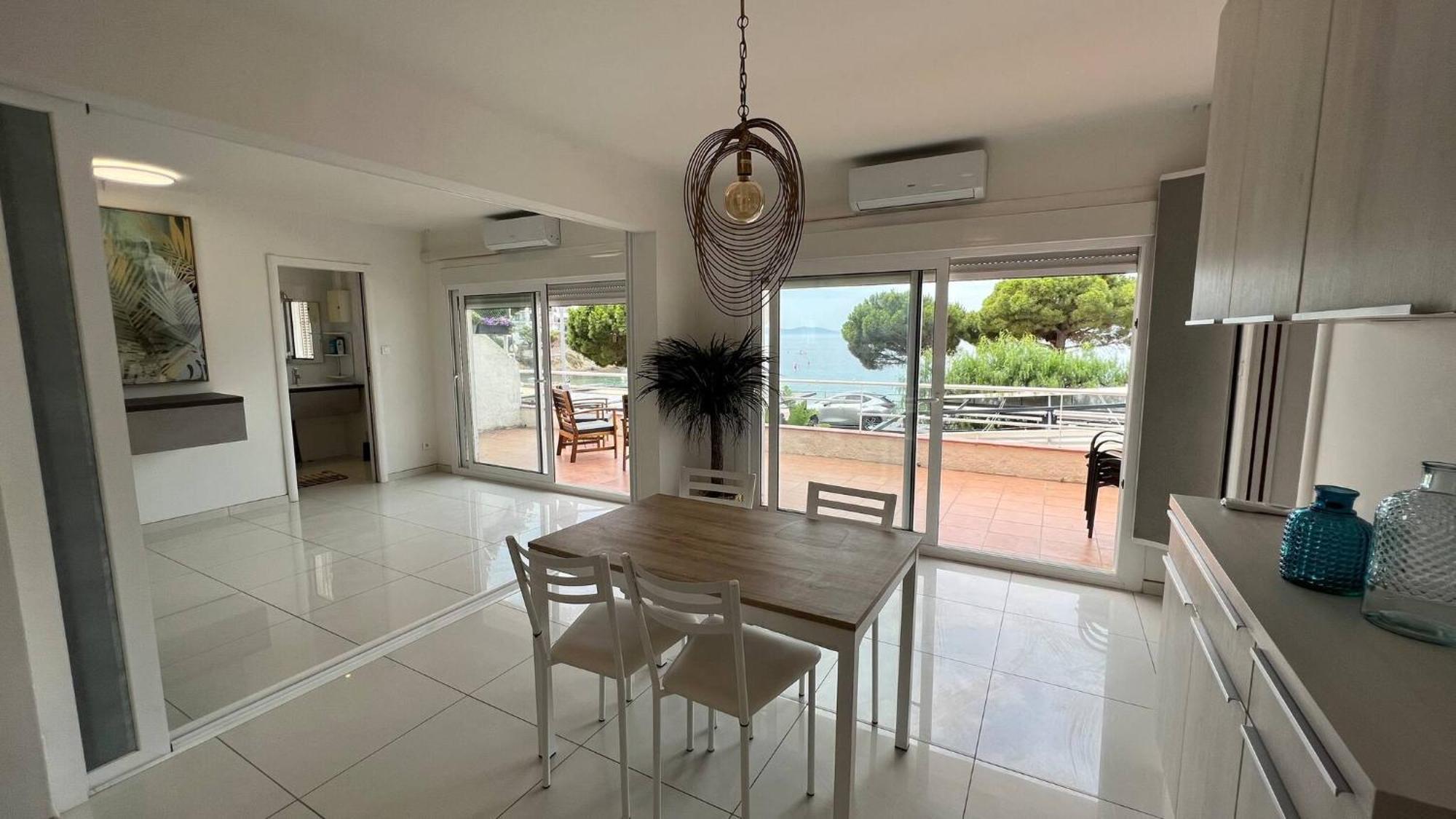 Precioso Apartamento Moderno En Primera Linea Del Mar Av-11 Roses Ngoại thất bức ảnh